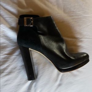 Michael Kors Super comfy heeled booties